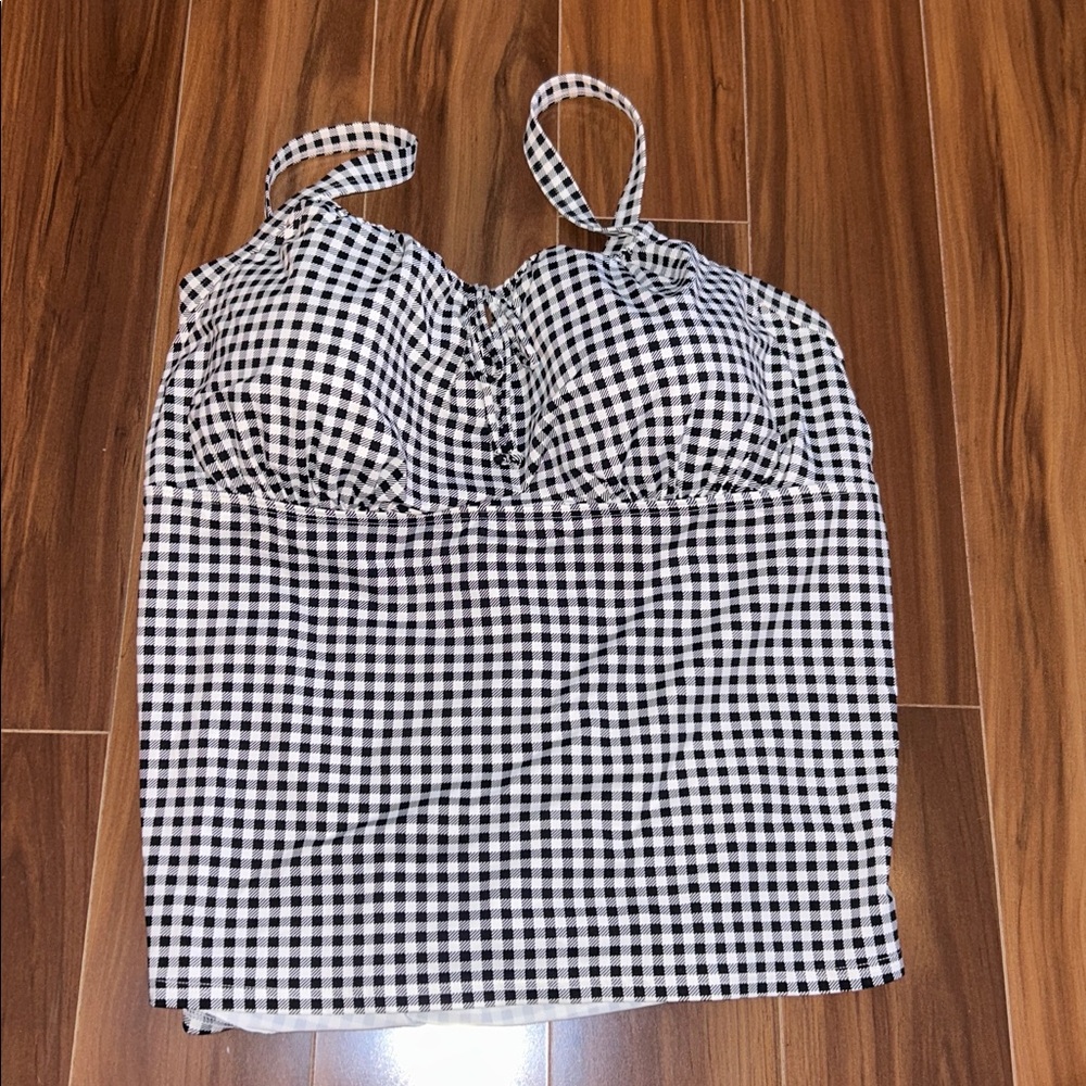 Size 22W Lands End tankini swim top